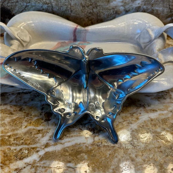 Mariposa Brilliante 9-1/4”x 6” Dish for Snacks or Trinkets. Mexico. - Picture 3 of 8